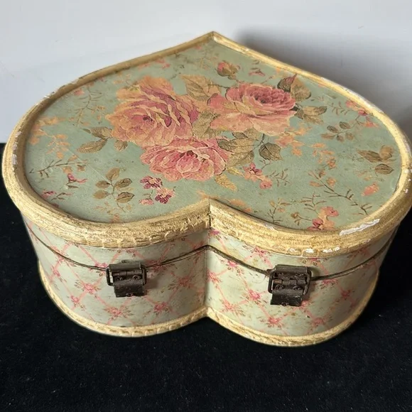 vintage Sewing box, haberdashery. Boudoir box. Vintage floral roses, cardboard. - Picture 7 of 11
